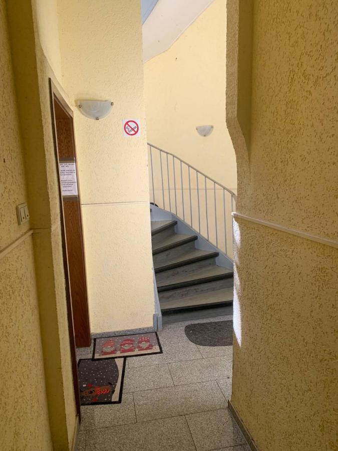 Apartament Hotel Limon เอสเซน ภายนอก รูปภาพ