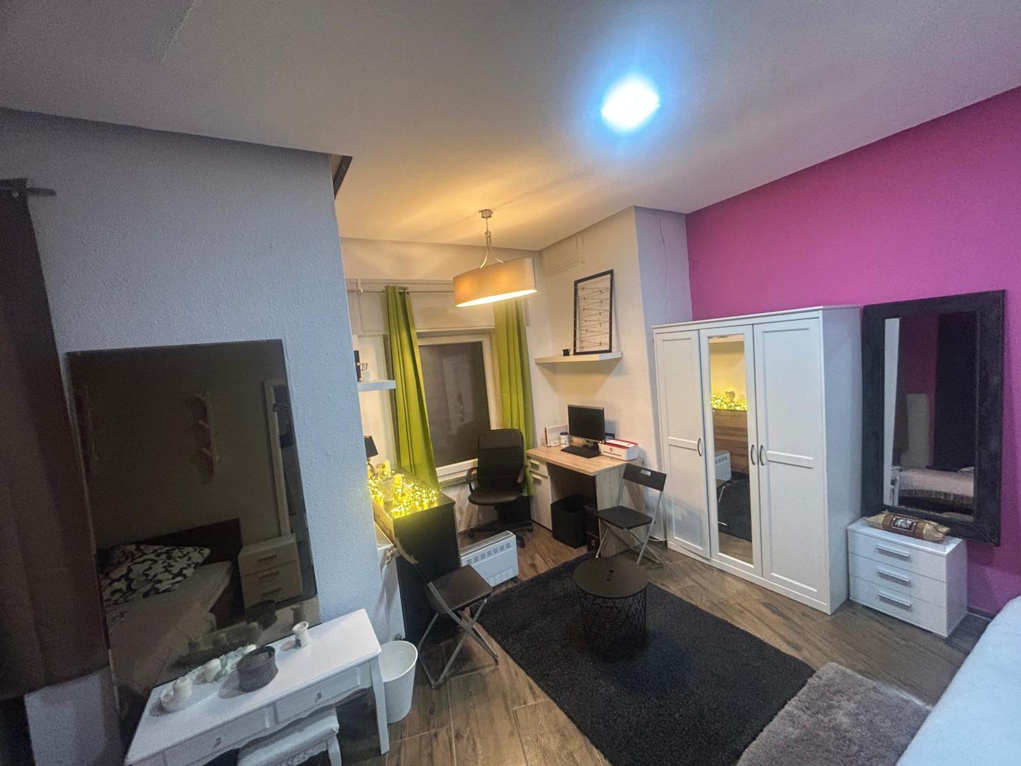 Apartament Hotel Limon เอสเซน ภายนอก รูปภาพ