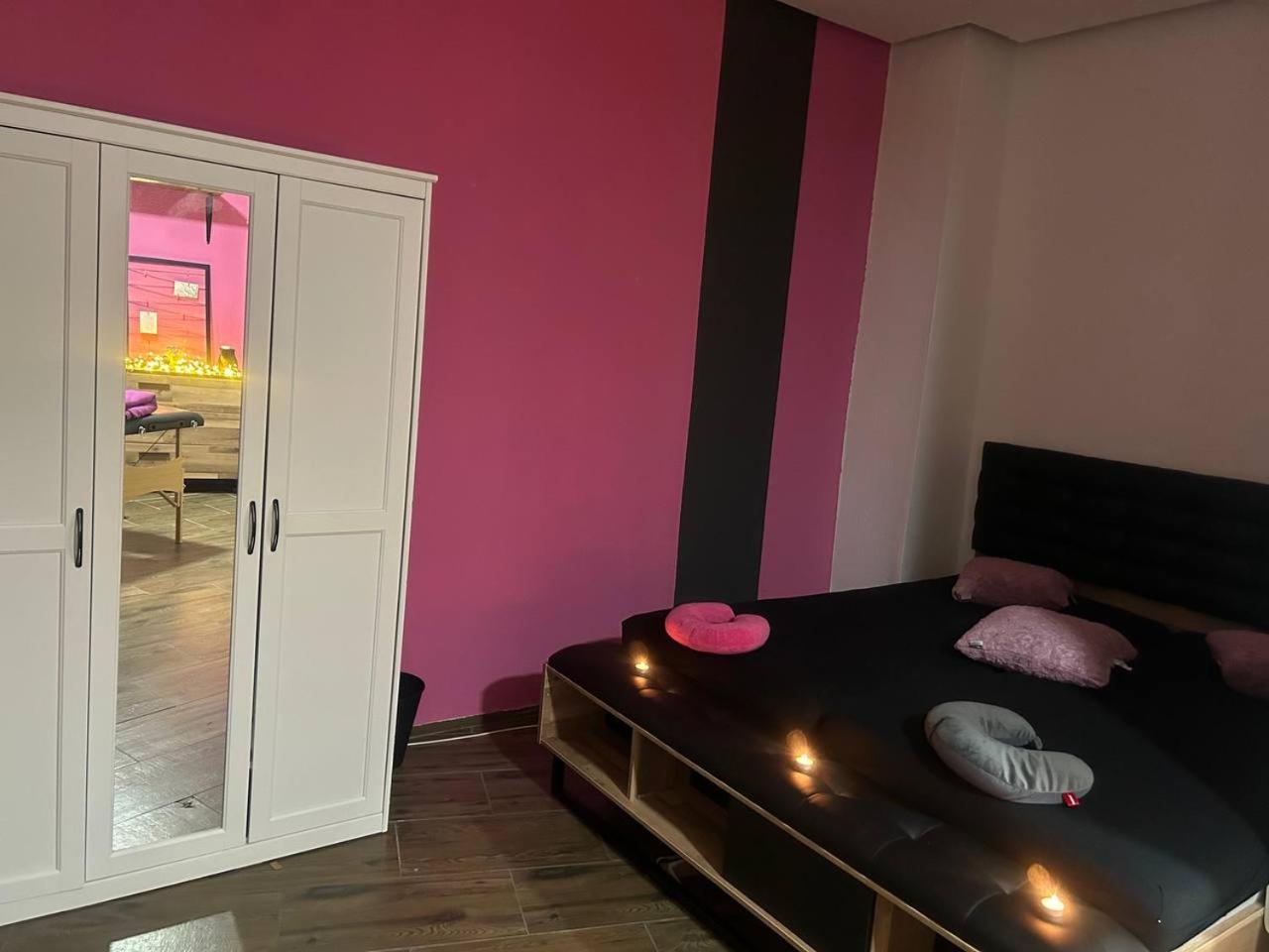 Apartament Hotel Limon เอสเซน ภายนอก รูปภาพ