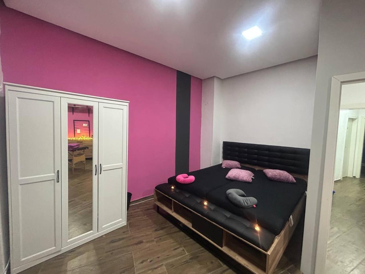 Apartament Hotel Limon เอสเซน ภายนอก รูปภาพ
